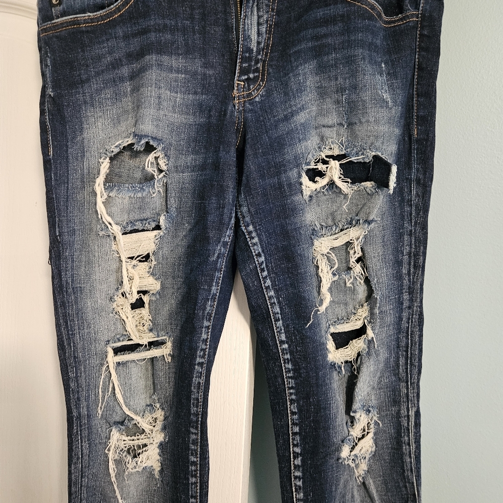 KanCan distressed skinny jeans